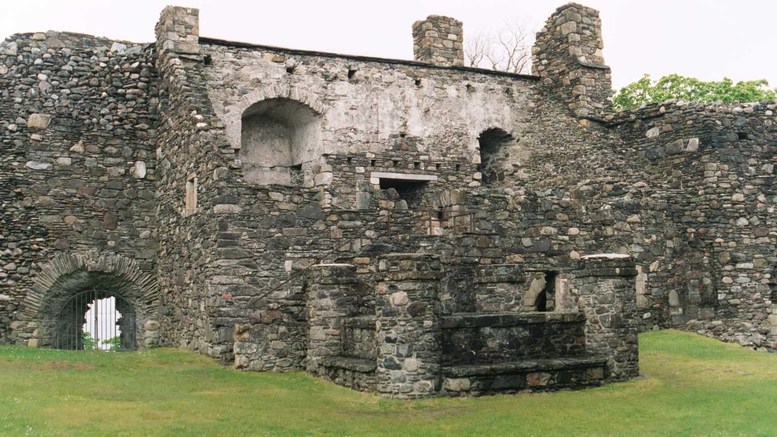 Dunstaffnage Castle